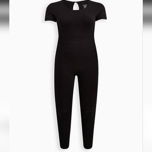 NWT - FULL LENGTH SHORT SLEEVECAT SUIT